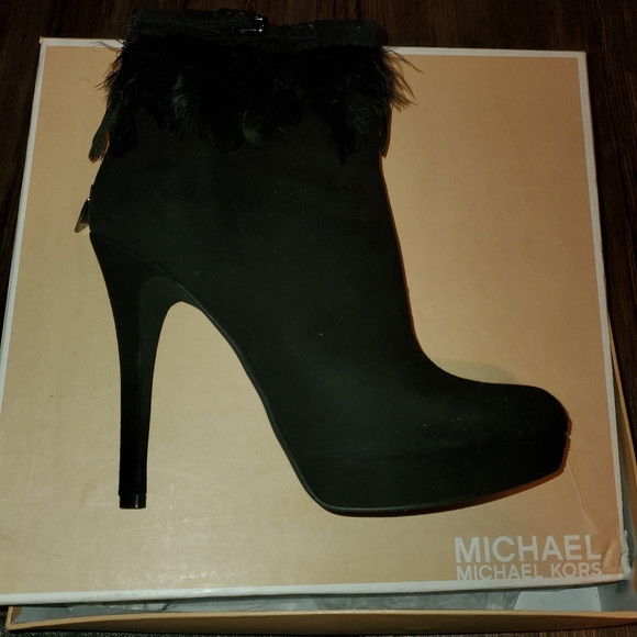 Michael Kors heeled boots - Picture 1 of 4